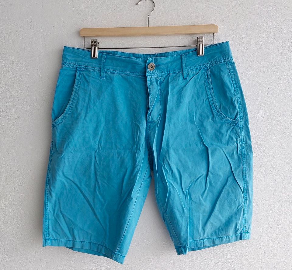 Kurze Hose Shorts blau Gr.M/30 in Lemgo