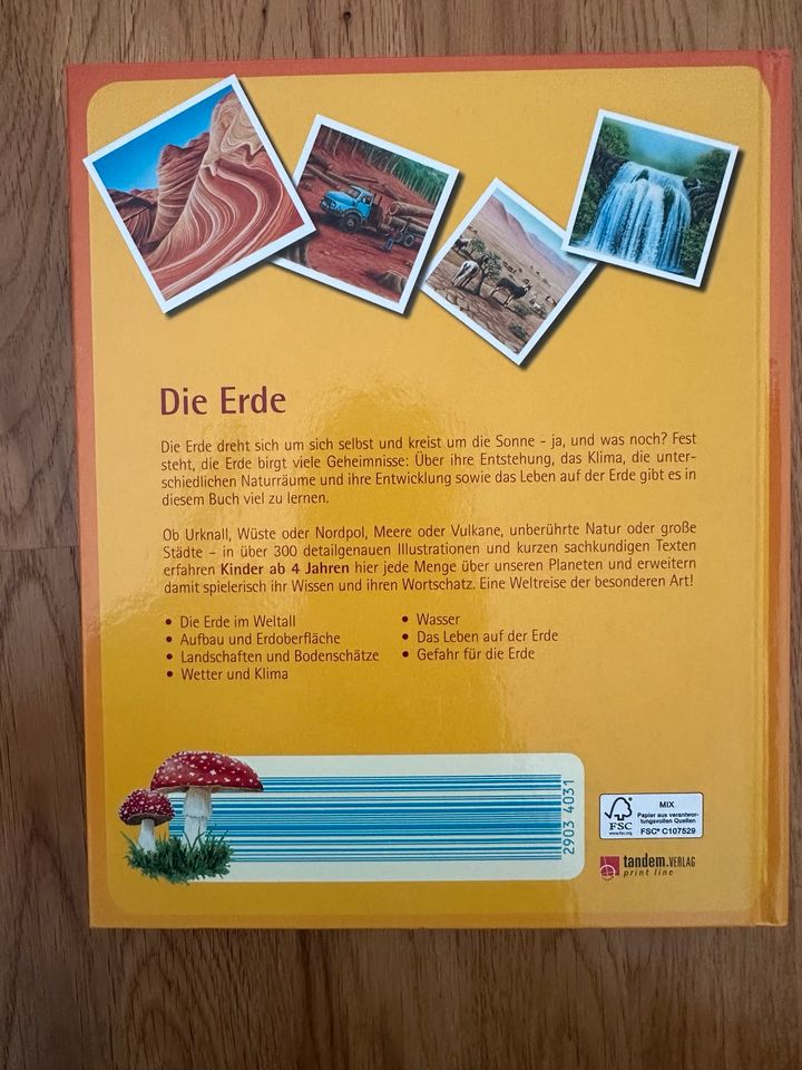 Buch „Die Erde“ in Glauchau