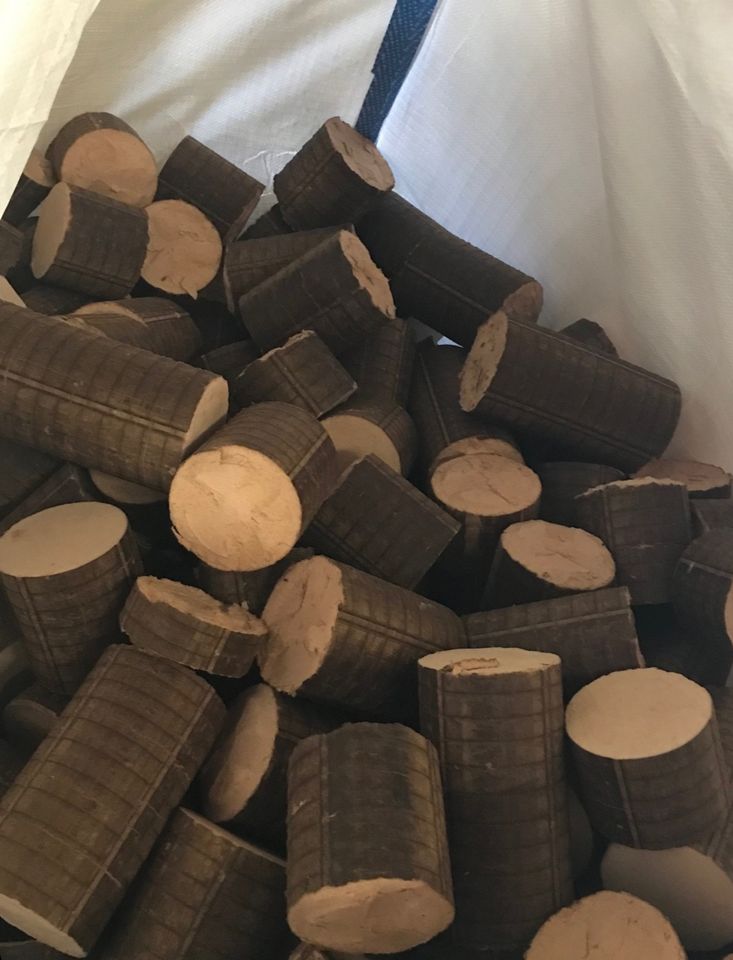 500kg Holzbrikett Bruchstücke im BigBag Pollmeier in Creuzburg