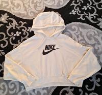 Nike Pulli Größe L Neu!! Schleswig-Holstein - Schwentinental Vorschau