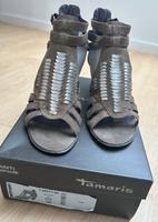 Tamaris Sandalen Gr. 39, grau/silber, AntiShock Nordrhein-Westfalen - Meerbusch Vorschau