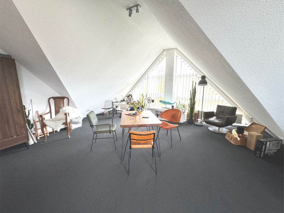 Traumhafte Wohnung mit herrlichem Blick, Fernsicht und Einbauküche !!! in Mechernich