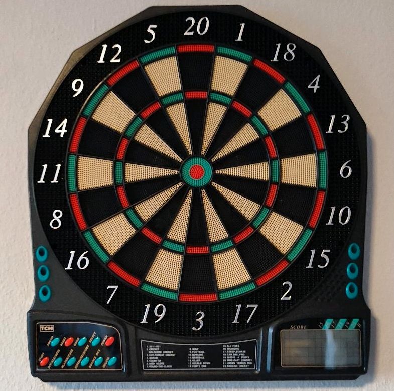 Dartscheibe Darts Elektronisch für Bastler 90er Dart Scheibe in Frankfurt am Main