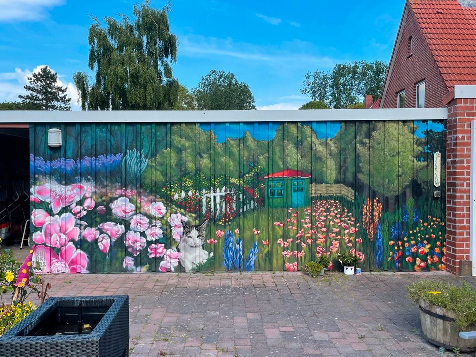 Graffiti auf Containern in Leer (Ostfriesland)