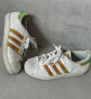 Adidas Superstar trend Sneaker Turnschuhe Niedersachsen - Lüneburg Vorschau