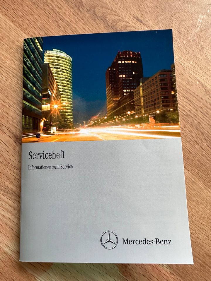 Mercedes G 463 Service Heft in Kassel