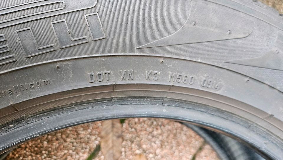 2 Allwetterreifen Pirelli 235/60r18 4-5mm in Philippsburg