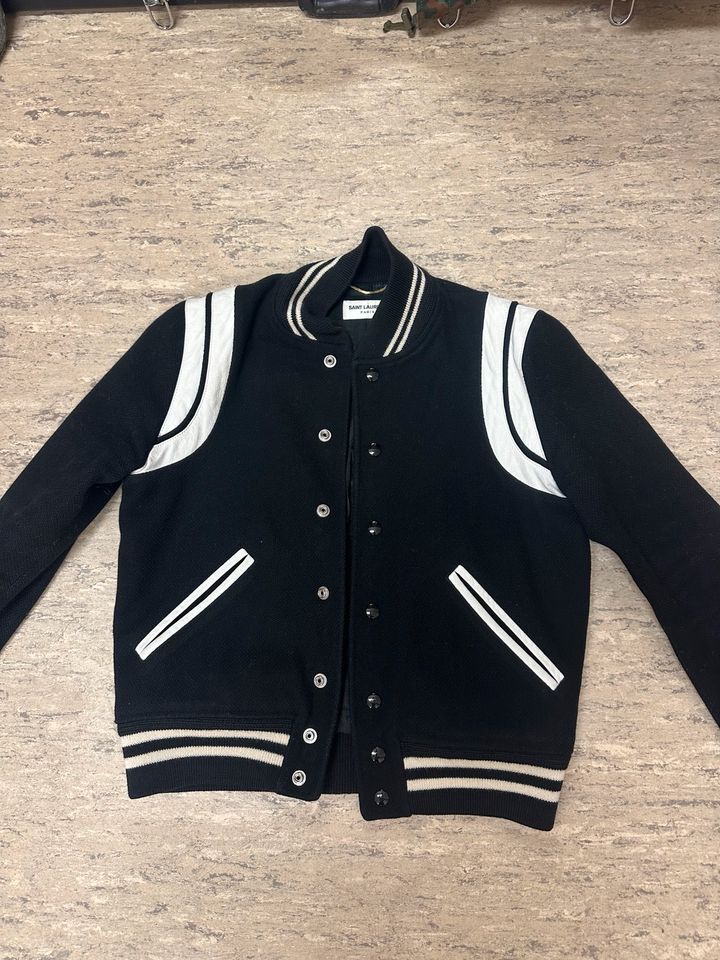 Saint Laurent Teddy Jacke in Berlin