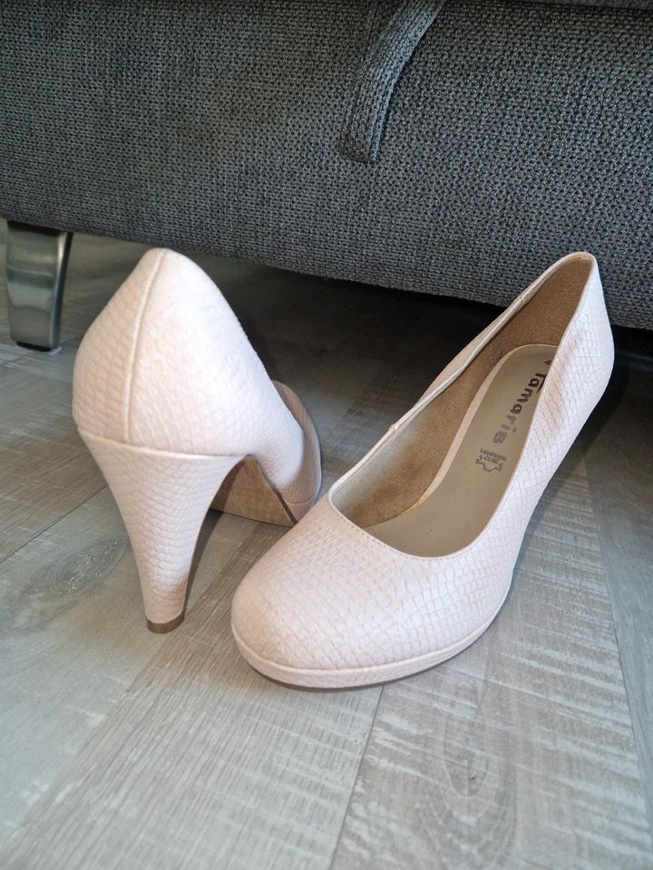 NEU Tamaris Pumps/High Heels rosa Gr. 40 Plateau in Essen