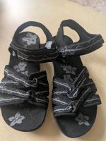 Schwarze Trekking Sandalen mit Klettverschluss Deichmann Gr 37 Nordrhein-Westfalen - Kierspe Vorschau