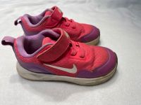 Nike Sneaker Turnschuhe Mädchen Schuhe Gr 25 Nordrhein-Westfalen - Wassenberg Vorschau