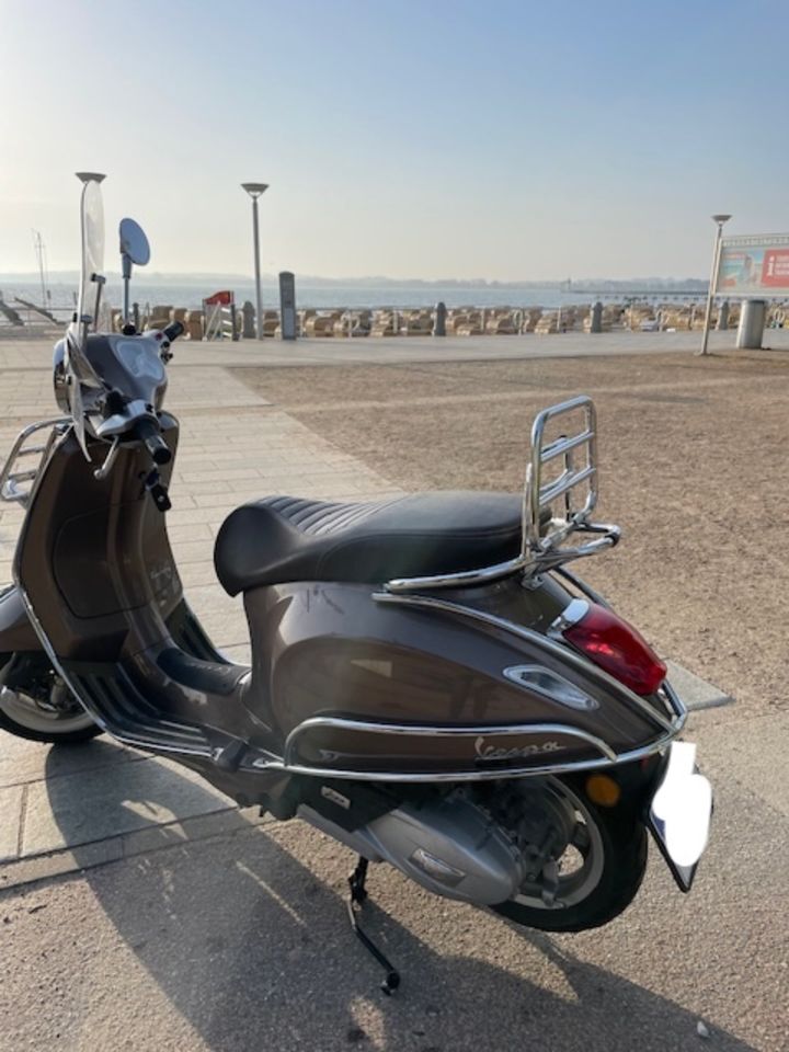 Vespa Primavera 125 touring , ABS, TÜV 3/26 in Lübeck