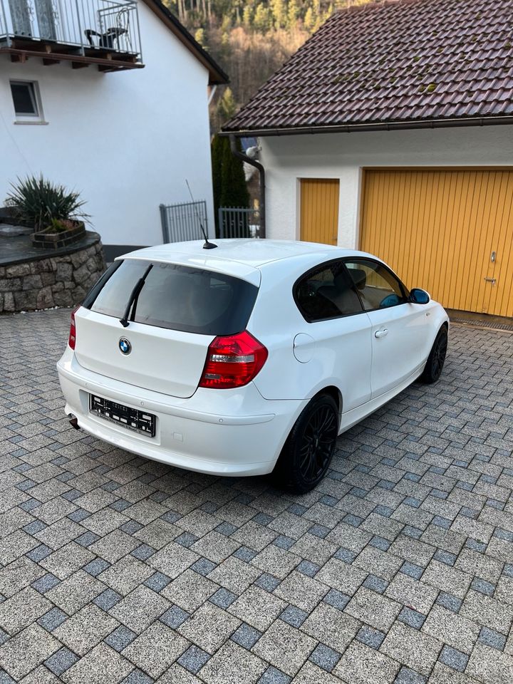 Auto Reinigung Auto Pflege Auto Aufbereitung in Hornberg