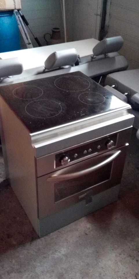 Backofen KitchenAid inklusive Mikrowelle und Induktion Ceranfeld in Spenge