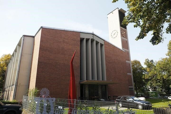 Die besondere Immobilie: Ehemalige Herz-Jesu-Kirche in Neunkirchen in Neunkirchen