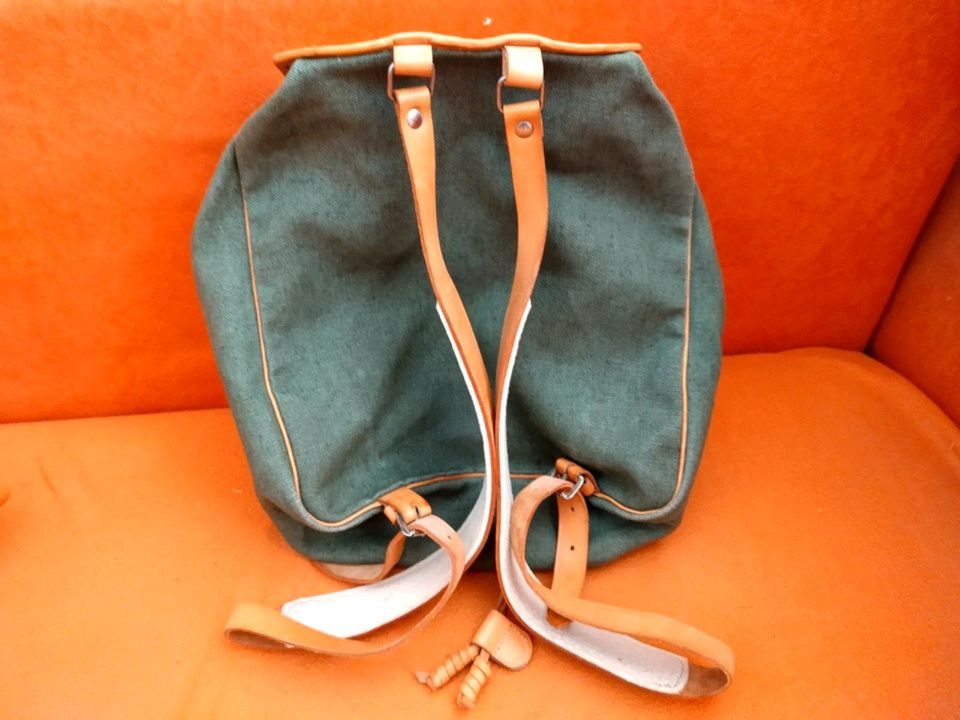 Vintage Rucksack aus Leder und Leinen in Jena