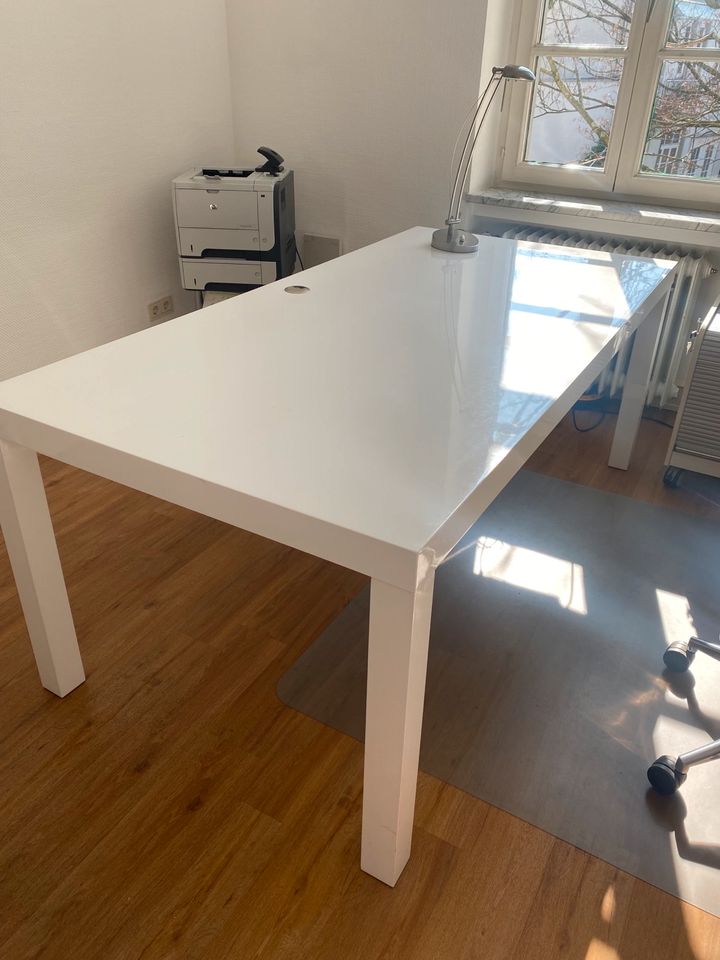 Design Schreibtisch Lack weiß 190x95 cm in Bonn