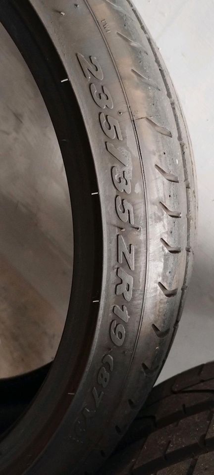 Pirelli P Zero Reifen, N2 Porsche, 2x 235/35/19, 2x 295/30/19 in Nordhorn