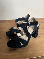 5th Avenue Sandaletten Gr.40 schwarz Pumps Nordrhein-Westfalen - Höxter Vorschau