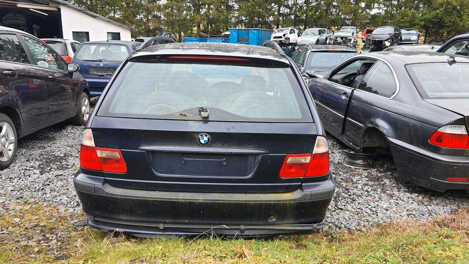 BMW E46 Rücklicht hinten Rechts Beifahrerseite vor Facelift in Brücktal