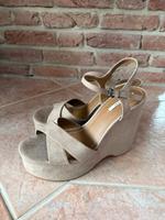 Plateau Sandalen - Damen „Zara“ (Beige, Gr. 42) Schleswig-Holstein - Einhaus Vorschau