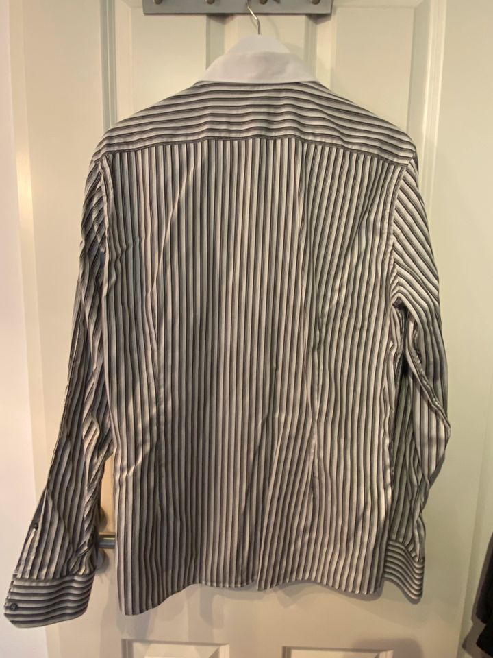 Gucci Hemd Herren weiß mit schwarzen Streifen Gr. L/XL, Kragen 43 in Meerbusch