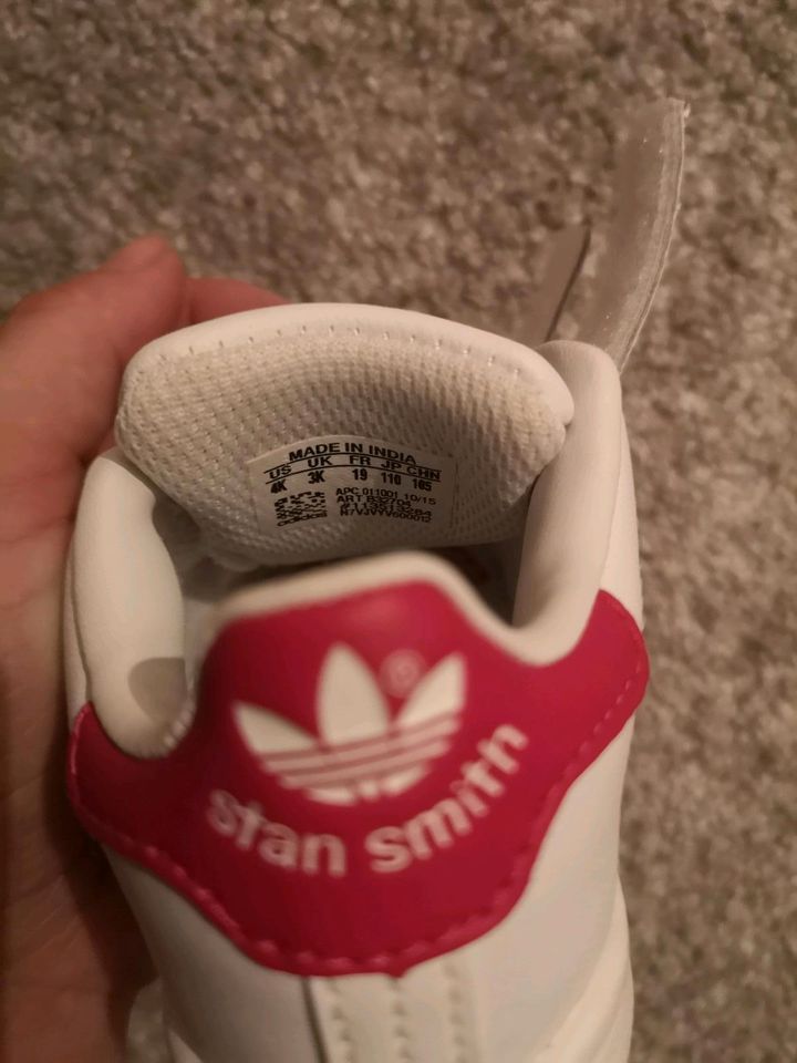 Kinderschuhe Adidas Stan Smith pink/white, Gr. 19, NEU in Kellinghusen