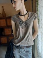 QS Shirt Gr.S  V -Ausschnitt taupe mit Print Bayern - Bobingen Vorschau