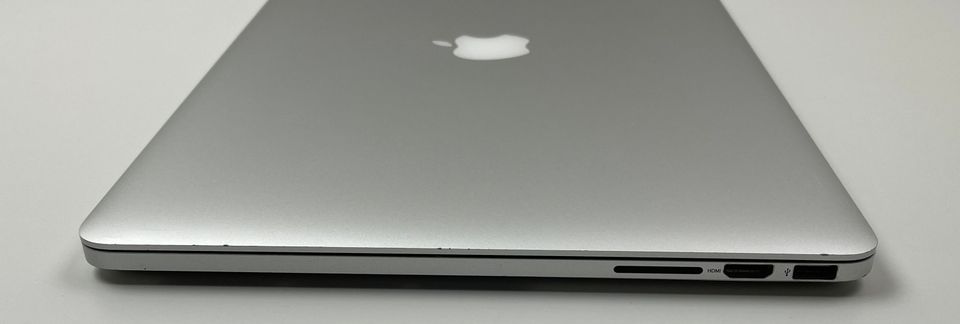 Apple MacBook Pro Retina 15,4“ i7 2,2 Ghz 256 GB SSD 16 GB Ram in Neuburg am Rhein