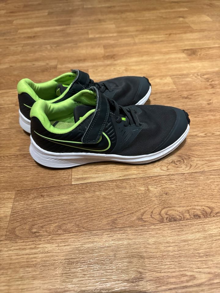 Nike Sportschuhe Gr.35 in Gettorf