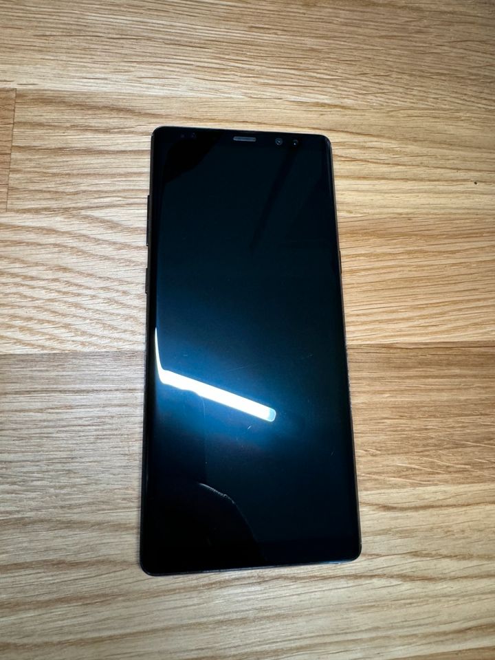 Samsung Galaxy Note 8 mit Alcantara Case in Eschershausen