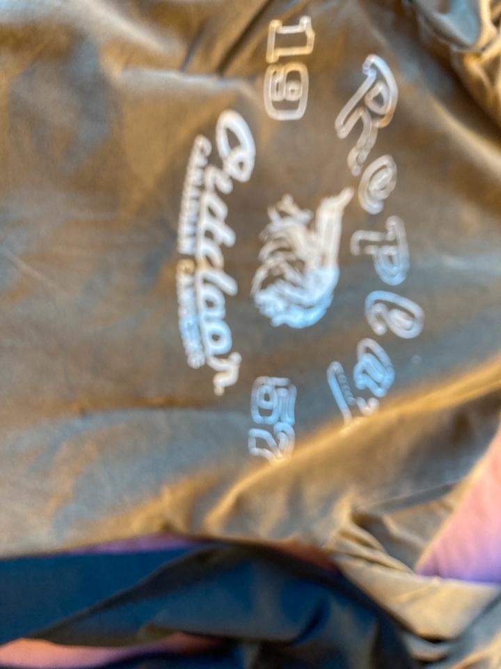 Kapuzen Sweatshirt , T-Shirts lang/ohne, ReißverschlussJacke, in Rosenheim