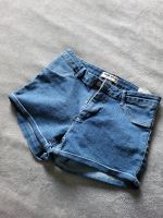 Kurze Jeans in dunkelblau Nordrhein-Westfalen - Engelskirchen Vorschau