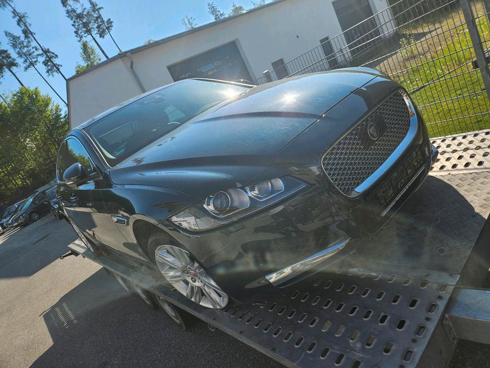                     Jaguar xf t35  3.0 340ps. Awd portfolio