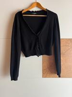 Schwarze Strickjacke von MyOwn Hessen - Brechen Vorschau