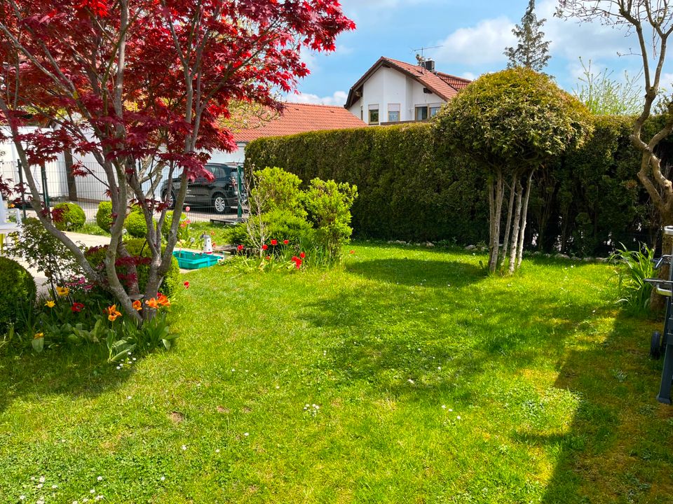 Großzügiges Wohnen auf zwei Ebenen im idyllischen Weidenstetten in Weidenstetten