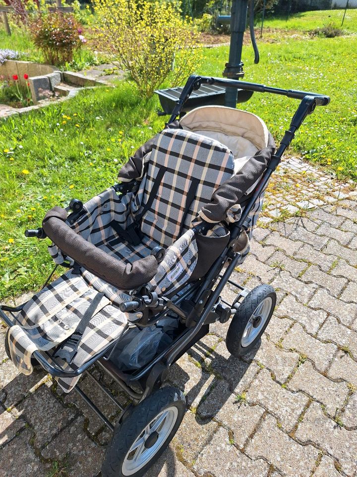 Kinderwagen Buggy mit Softtragetasche in Holzgerlingen