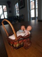 Puppenstube 2 ES Babys im Korbwagen Baden-Württemberg - Backnang Vorschau