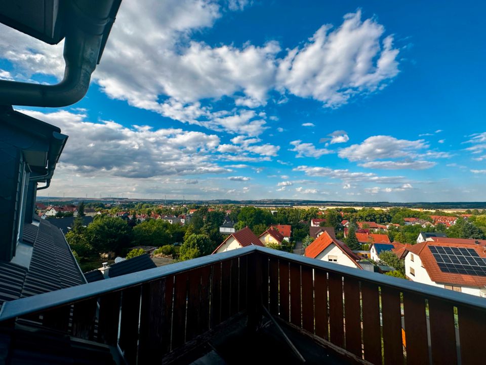 Traum vom Eigenheim verwirklichen: Charmante 3-Raum-Wohnung mit Balkon, Gartenteilfläche und eigener Garage in begehrter Lage! in Waltershausen