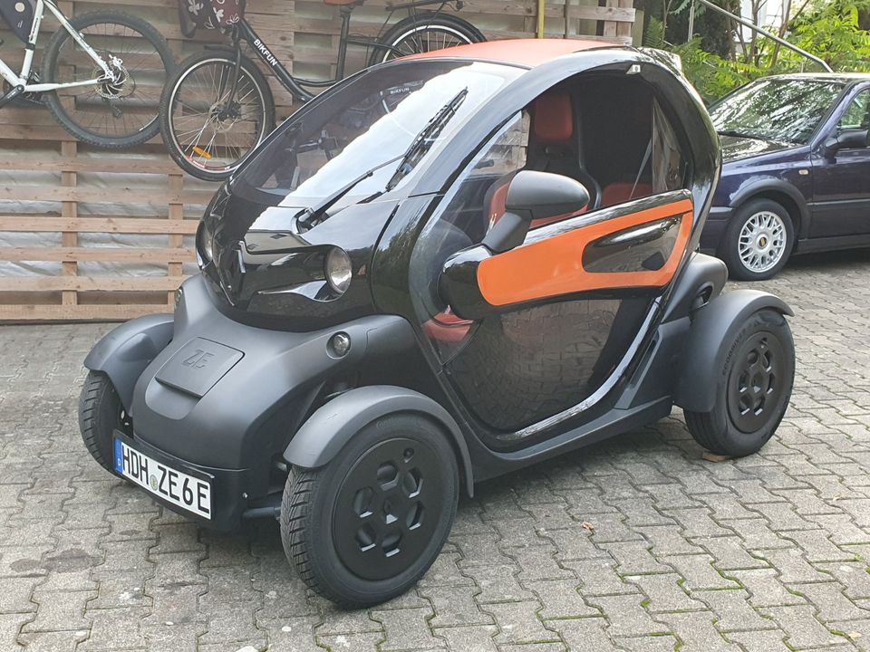 Renault Twizy Black 80 Color Sport Tüv Neu Tausch möglich in Hermaringen