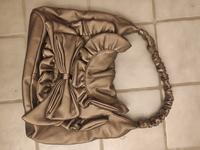Handtasche groß metallic sehr schön mit Schleife Rüschen Hessen - Bad Orb Vorschau