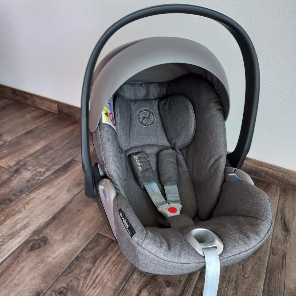Cybex Cloud Z i-Size Babyschale, MaxiCosi Neugeborene in Berching