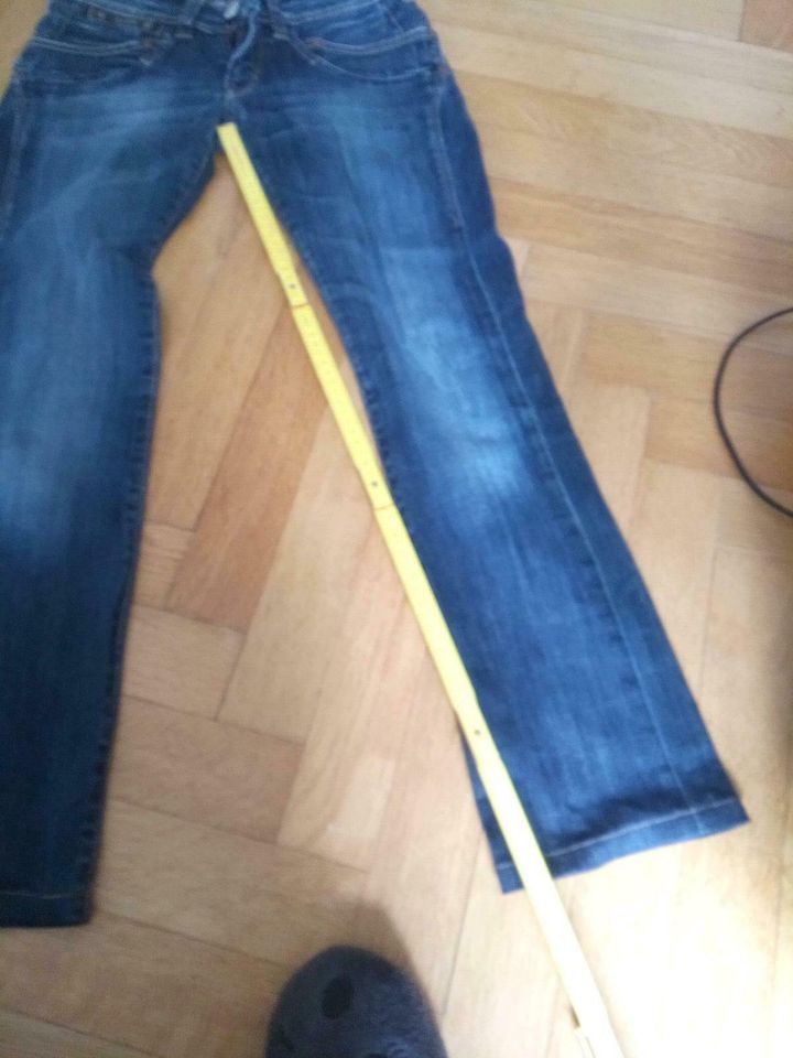 Herrlicher Jeans Gr 25 in München