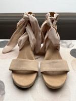 Sandalen Wedges mit Knöchelbändern UGG beige Größe 40 Nordrhein-Westfalen - Rheda-Wiedenbrück Vorschau