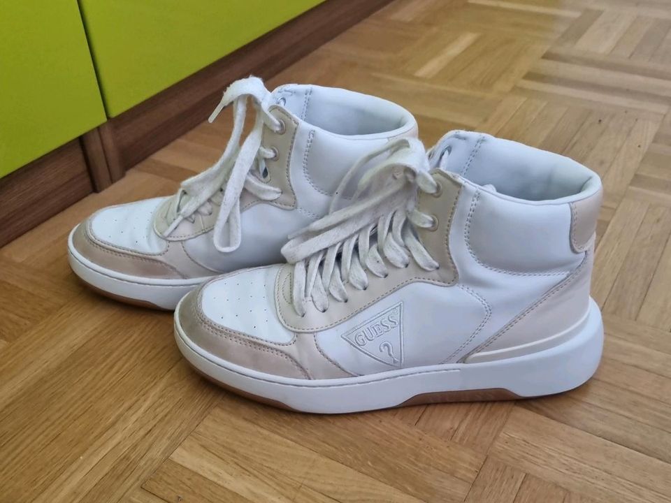 GUESS Sneaker Boots Größe 38 in München