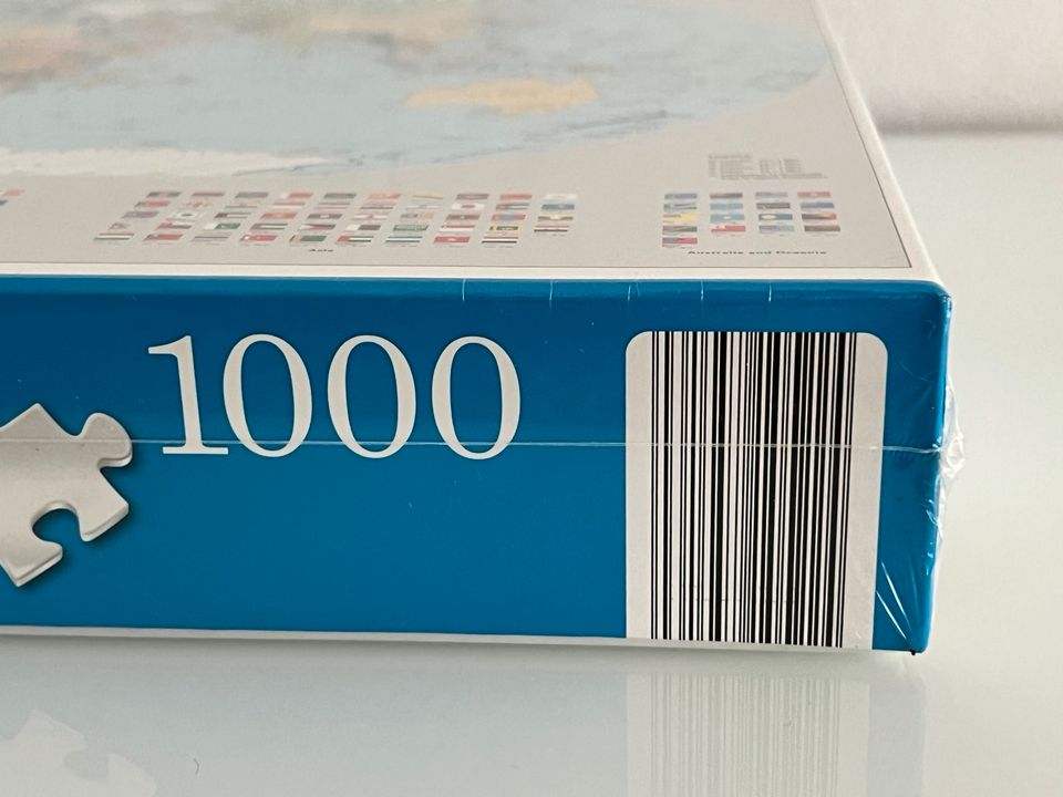 NEU !!! Puzzle, 1000 Teile, Politische Weltkarte mit Flaggen in München