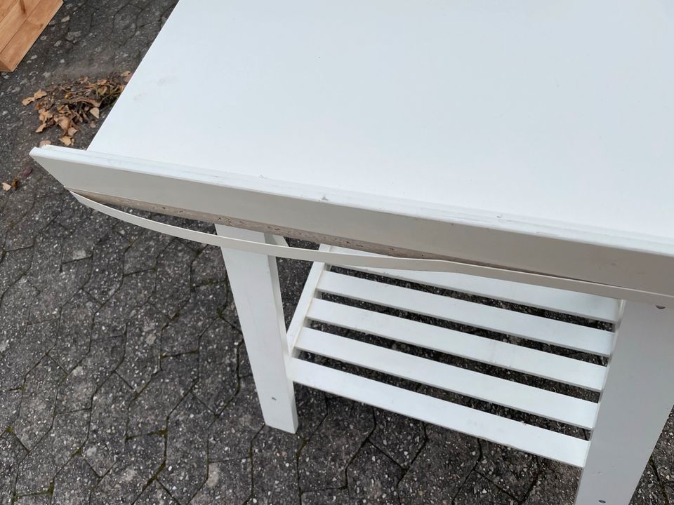 Schreibtisch mit Glasplatte IKEA in Freiburg im Breisgau