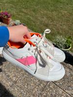 Calvin Klein Jeans Sneaker Schuhe weiß pink Gr 38 Bayern - Wenzenbach Vorschau