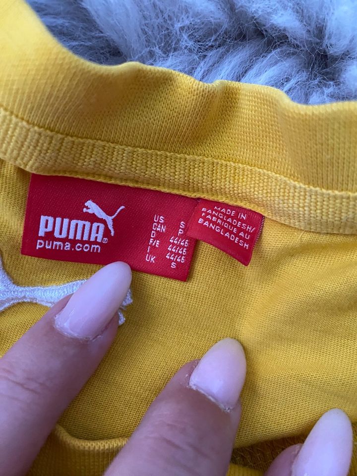 Puma Sport Shirt Tshirt gelb weiß Größe S in Bad Neustadt a.d. Saale