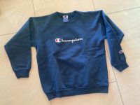 blaues Sweatshirt für Kinder von Champion M Gr. 140/146 Sachsen - Gornau Vorschau